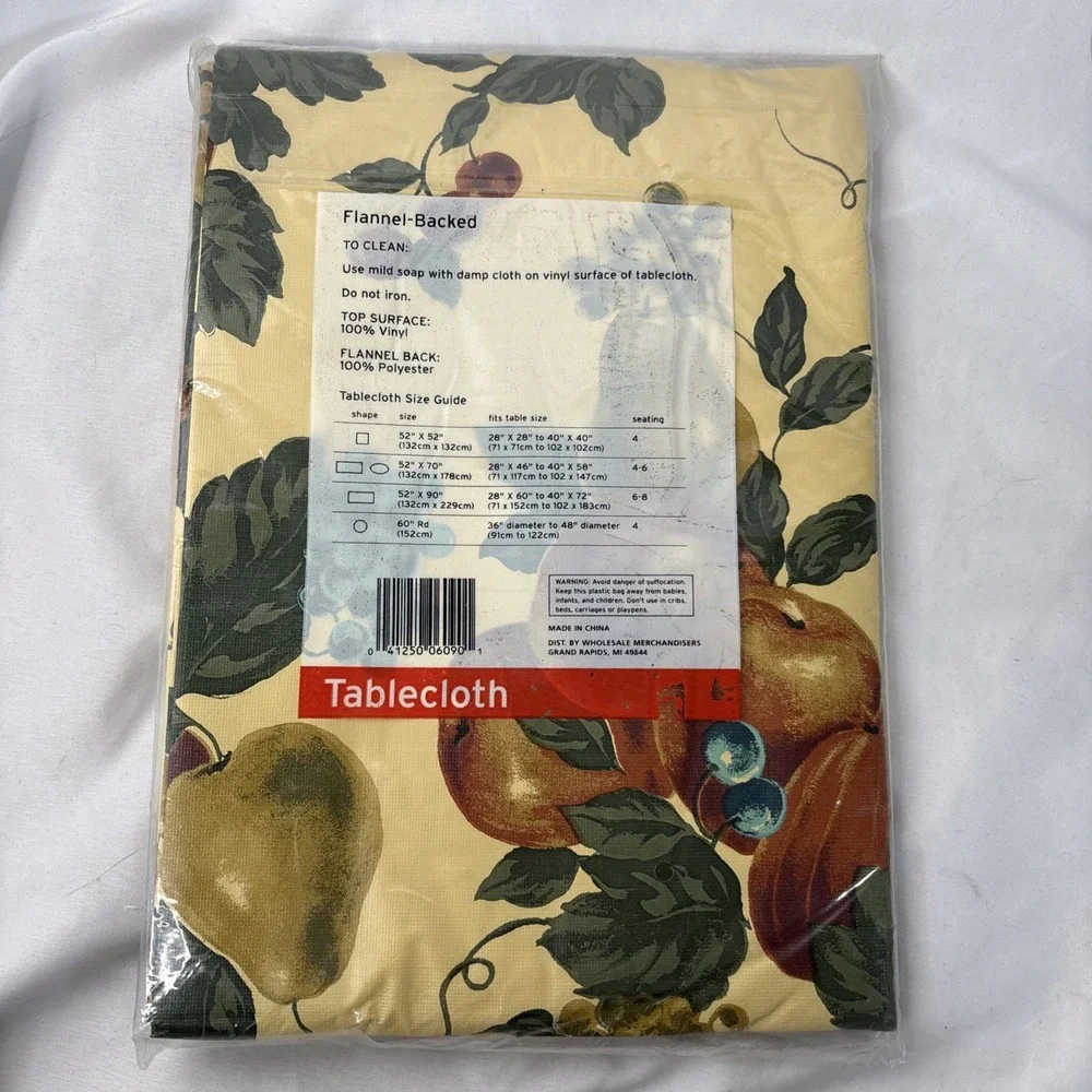 M Flannel Backed Tablecloth‎ Square 52x52